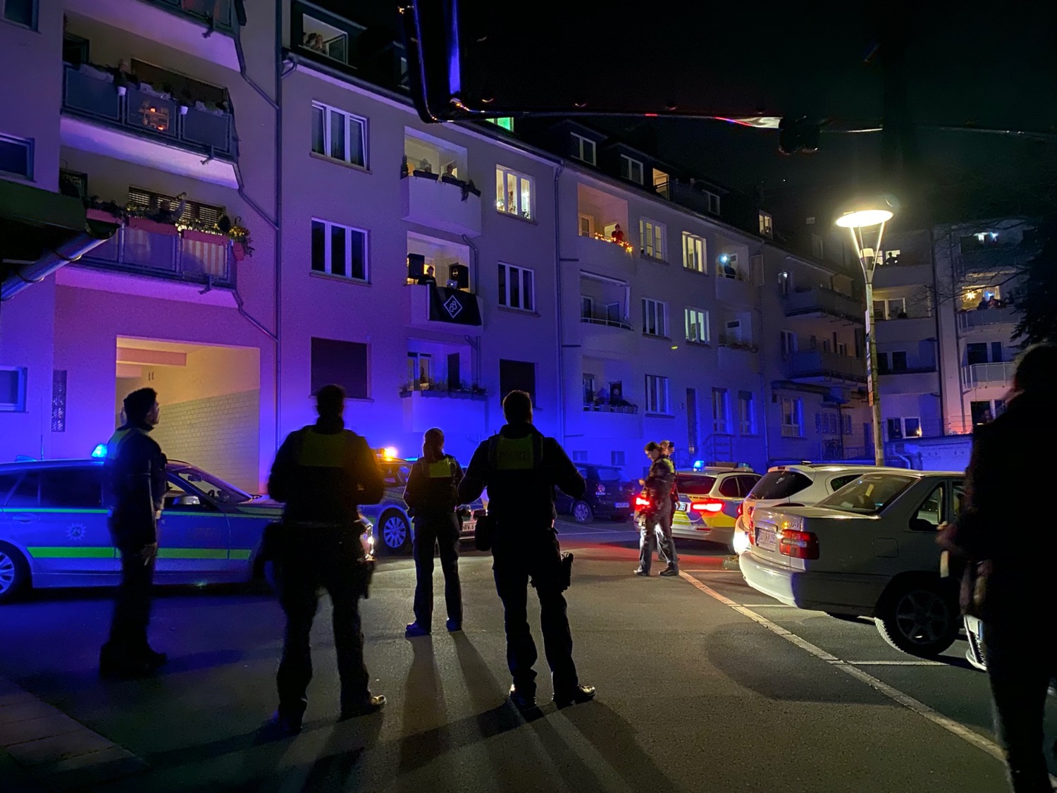 Polizeibesuch bei der BölkerBrüder Balkonparty in Dortmund
